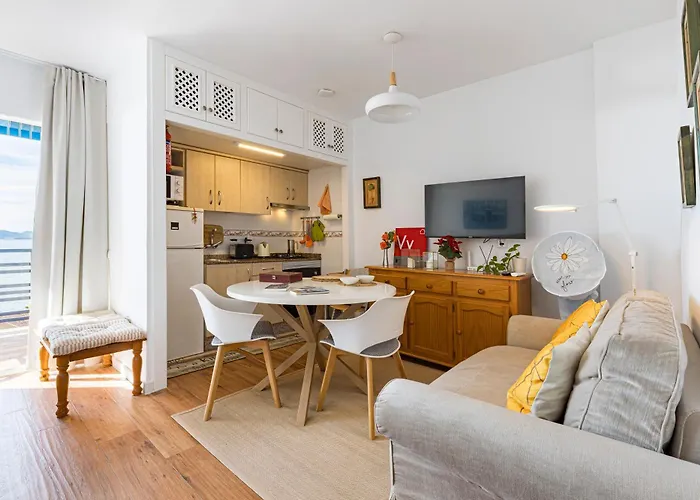 The Manga Boutique - Sea View & Premium Amenities Apartment